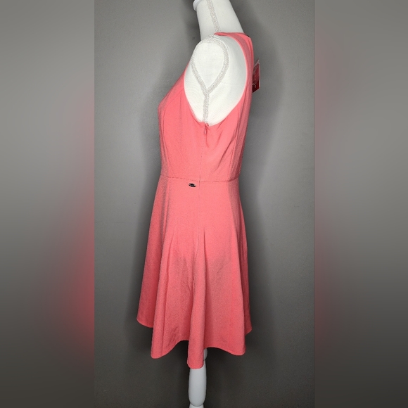 NWT GUESS Mini A-Line Dress. Size:M - Picture 3 of 12